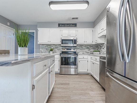 4th image of 7647 Dexter Hollow Dr