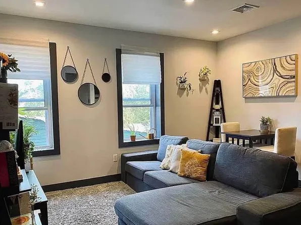 1322 Prospect Place image 1 of 7