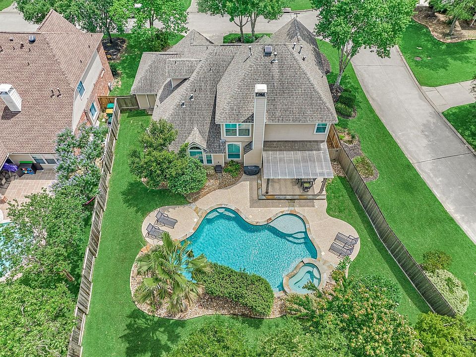 1st image of 30 Rowan Tree Pl