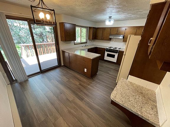 3rd image of 2537-2539 E 27th Ave