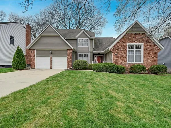 5251 W 129th Ter, Leawood, KS 66209