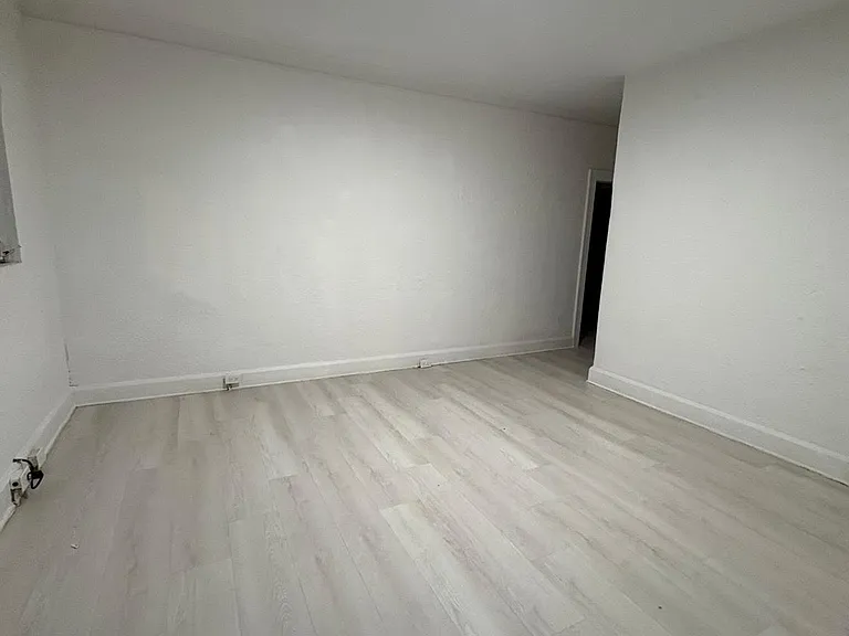 1800 SW 9th St #1 — Photo 6