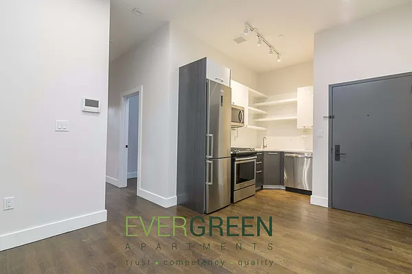 Rented by Evergreen Apartments BK | media 1