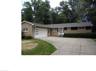 981 E Dartmoor Ave, Seven Hills, OH