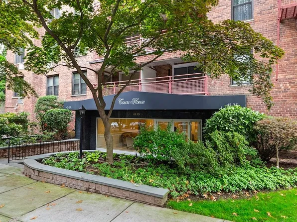 4325 Douglaston Pkwy APT 1D, Flushing, NY 11363