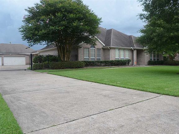 3rd image of 6290 Park West Dr