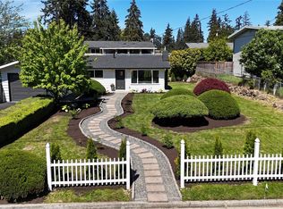 1929 201st Pl SW, Lynnwood, WA