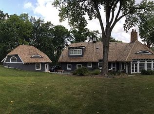 3404 Adams Rd, Oak Brook, IL 60523