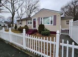 41 Sinclair Ave, Providence, RI 02907