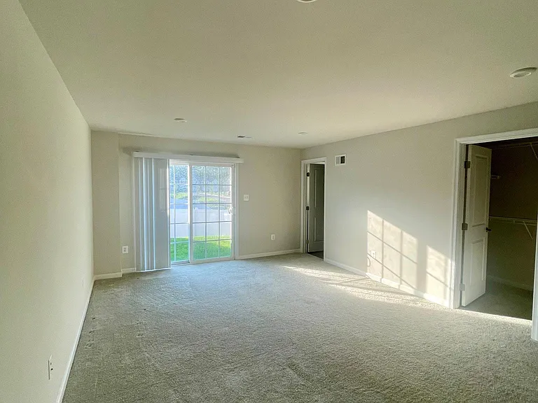 135 Dripping Spring Dr — Photo 25