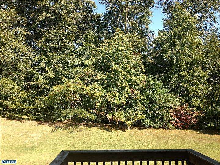 1st image of 207 Beckington Ct