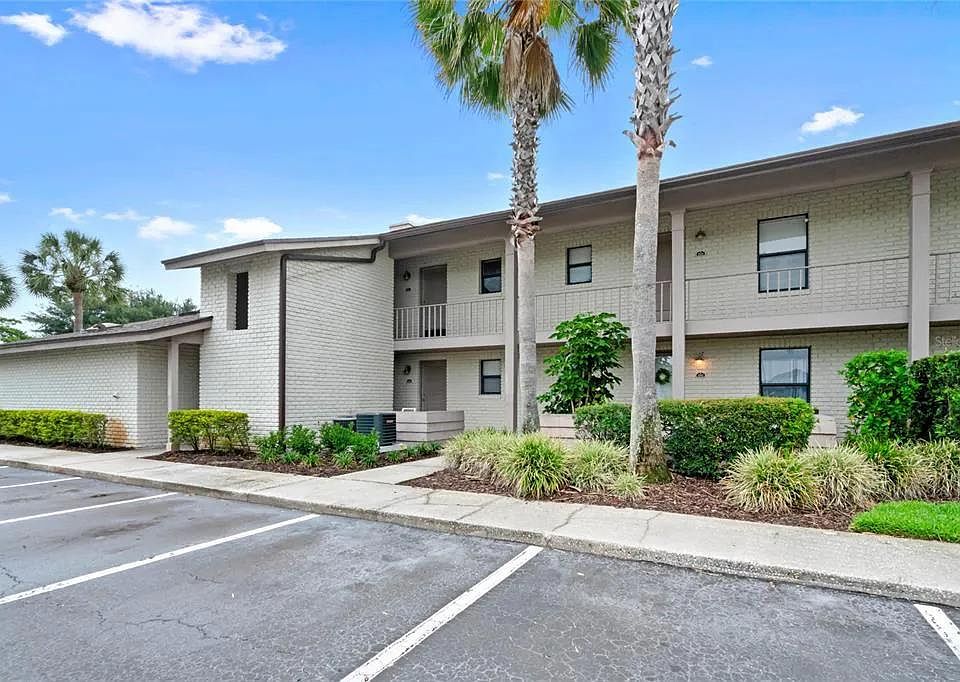 1st image of 2958 Plaza Terrace Dr #2958