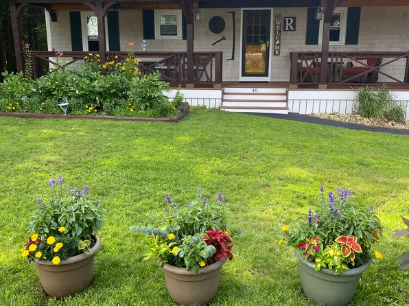 40 Emery Corner Rd, Limerick, ME 04048