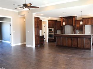 1805 Josh Dr, Conway, AR 72034