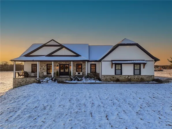 8257 Akron Ave NW, Canal Fulton, OH 44614