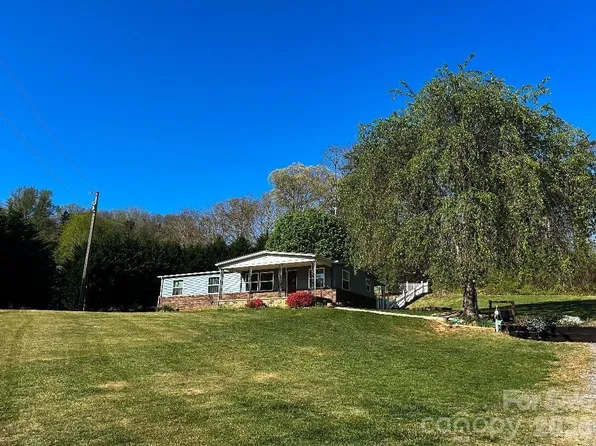 188 Wiggins Rd, Candler, NC 28715
