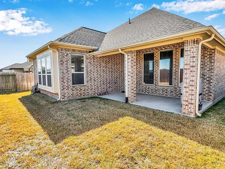 8807 Seguin Cove Ln — Photo 25