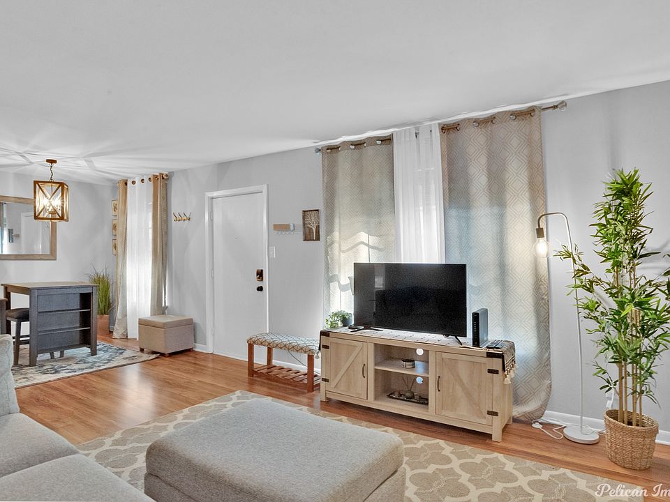 1st image of 3820 Fairfield Ave Unit 84