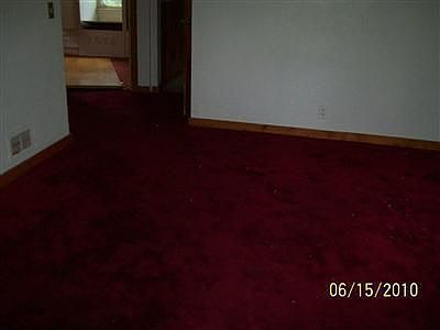 2nd image of 2528 Grant Ave