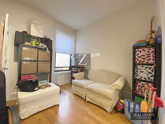 Rented by ZealEstate Group Inc | media 23