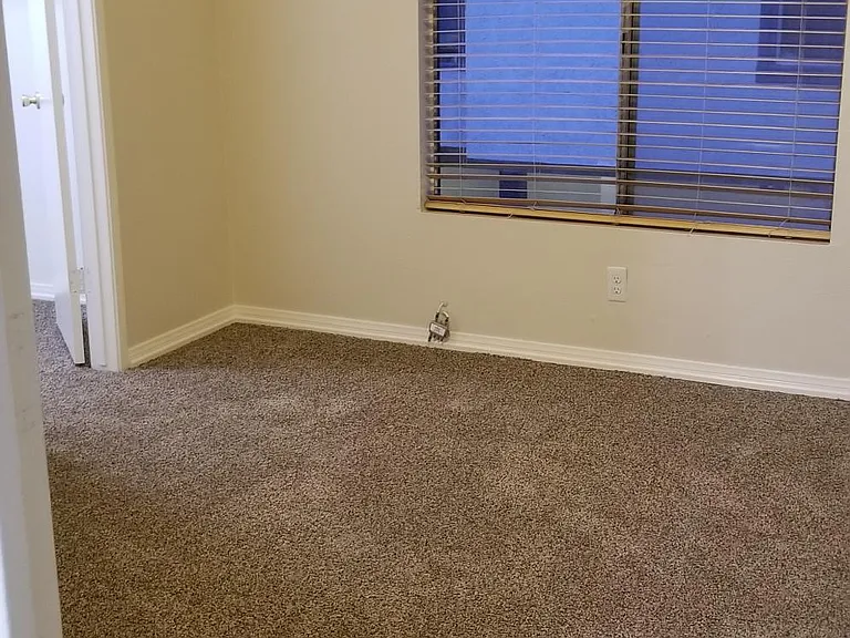 1350 Brentwood Cir #A — Photo 12