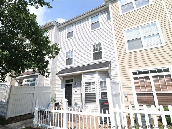8631 Neuse Club Ln APT 103, Raleigh, NC 27616