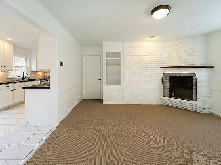 Brentwood House — Photo 56