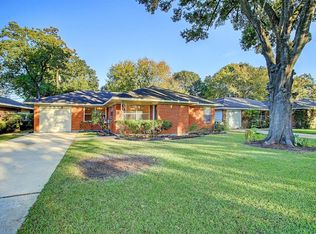 9829 Bassoon Dr, Houston, TX 77025