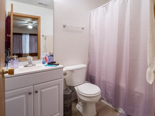 215 Jewel Dr #1-8, Ames, IA 50010