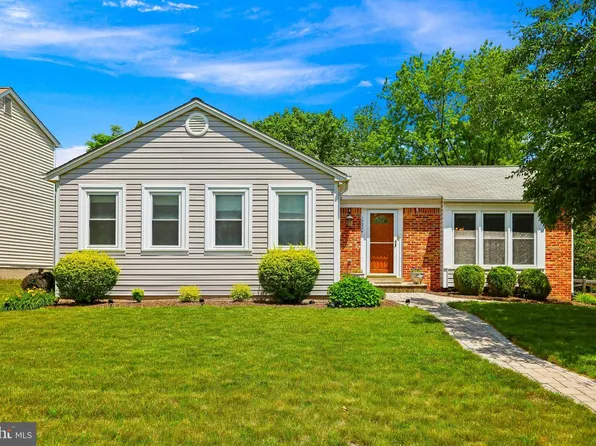 15204 General Stevens Ct, Chantilly, VA 20151