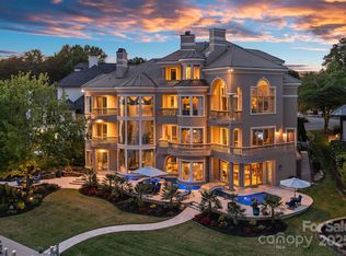 18201 Town Harbour Rd, Cornelius, NC 28031