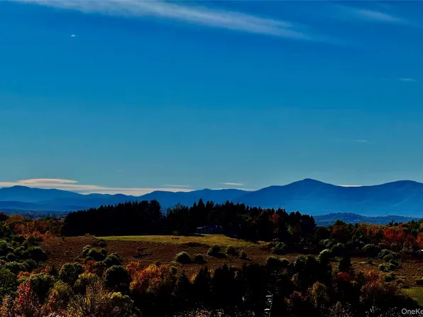 114 Old Barrington Road, Claverack, NY 12530