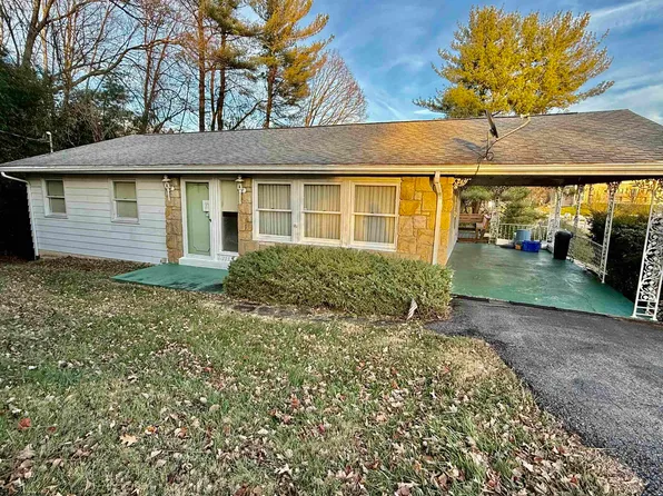 1137 Morningstar Ln, Fairmont, WV 26554