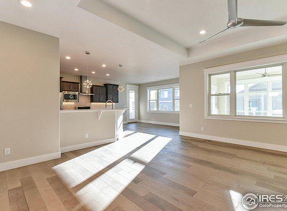 3rd image of 1686 Plains Dr