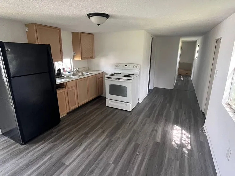 30 Wafford St — Photo 5