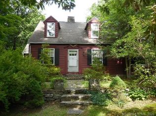 266 Old Newtown Rd, Monroe, CT 06468