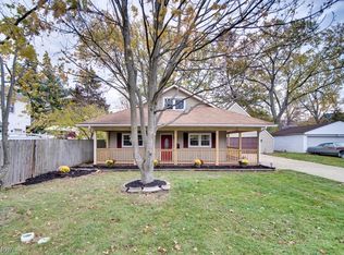145 Lakewood Dr, Avon Lake, OH