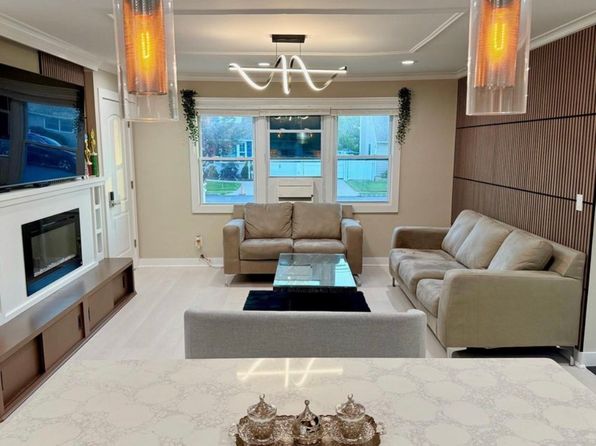 (undisclosed Address)