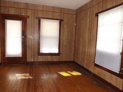4th image of 222 SE 17th St
