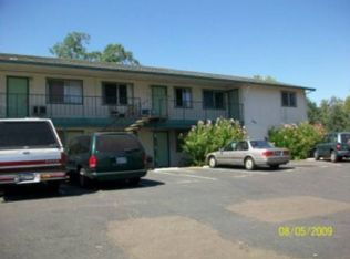 296 Boulder Creek Dr APT E, Redding, CA 96003