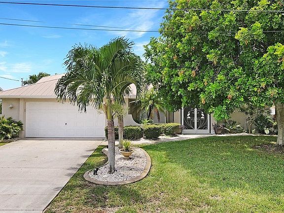 5th image of 1026 SE 30th St