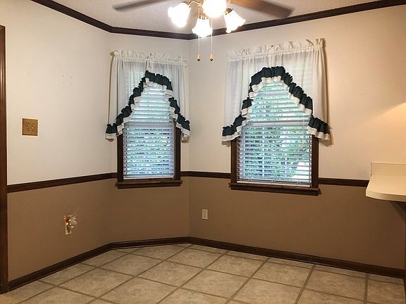 5th image of 1807 Englewood Dr
