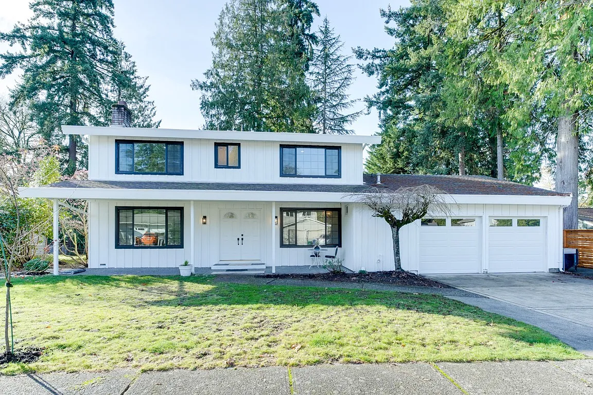 5 bed, 2200 sqft, $4,750 — Photo 1
