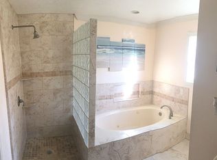 2102 25th St N, Texas City, TX 77590