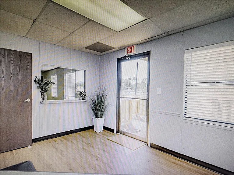 3373 E Highway 6 — Photo 7