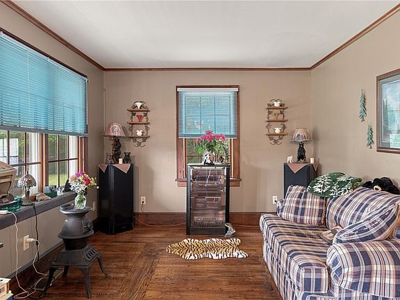 5th image of 131-137 Lovers Leap Rd