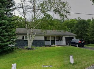 497 Blue Mountain Dr, Walnutport, PA 18088