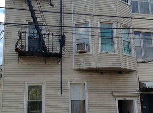 113 10th St, Passaic, NJ 07055