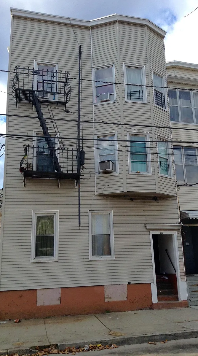 113 10th St, Passaic, NJ 07055 HotPads