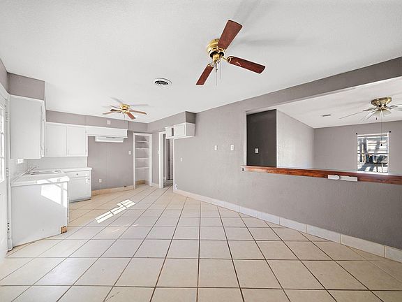 2nd image of 128 Kress St